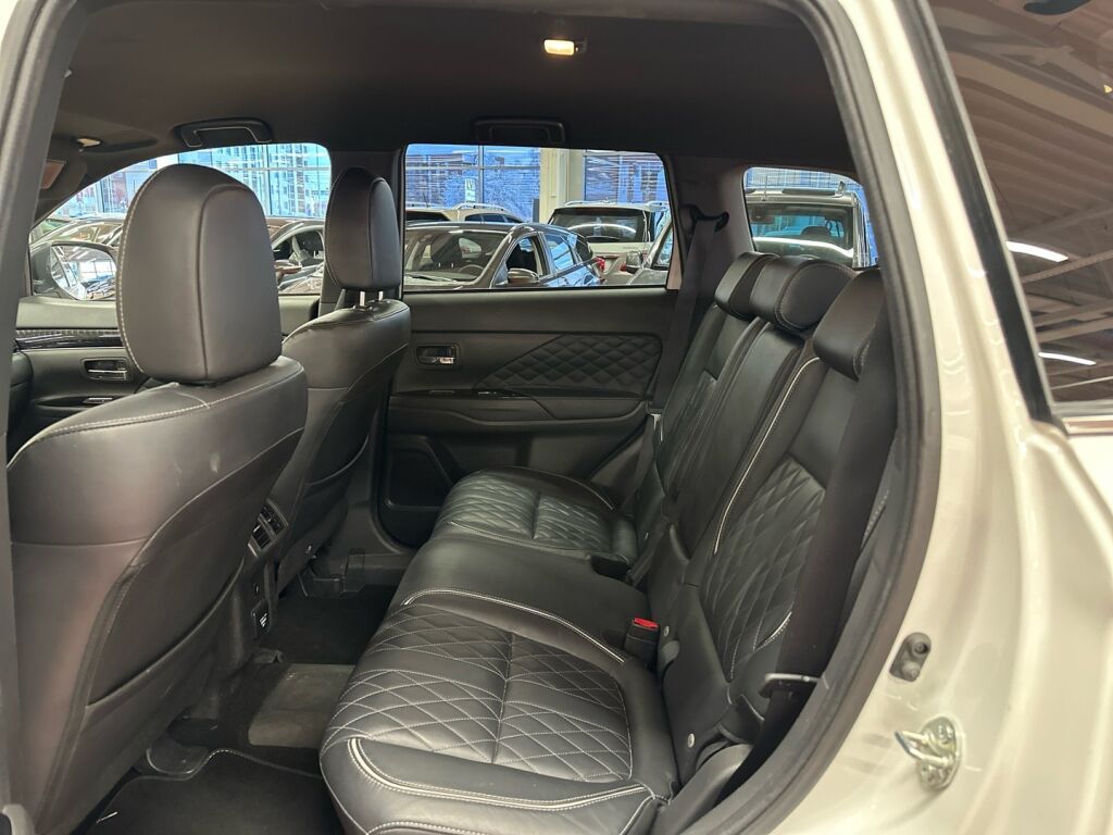 Mitsubishi OUTLANDER PHEV 2019 Valkoinen