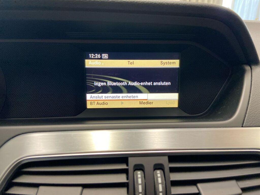 Mercedes-Benz C 2012 Punainen