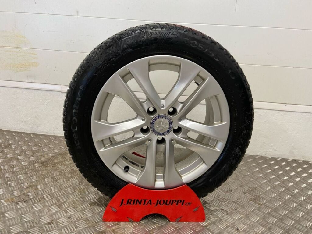 Mercedes-Benz C 2012 Punainen