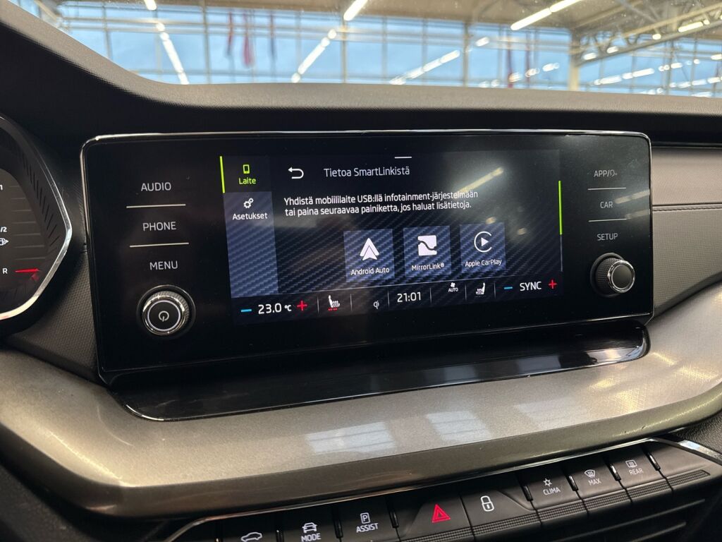 Skoda Octavia 2021 Valkoinen