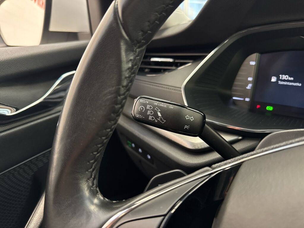 Skoda Octavia 2021 Valkoinen