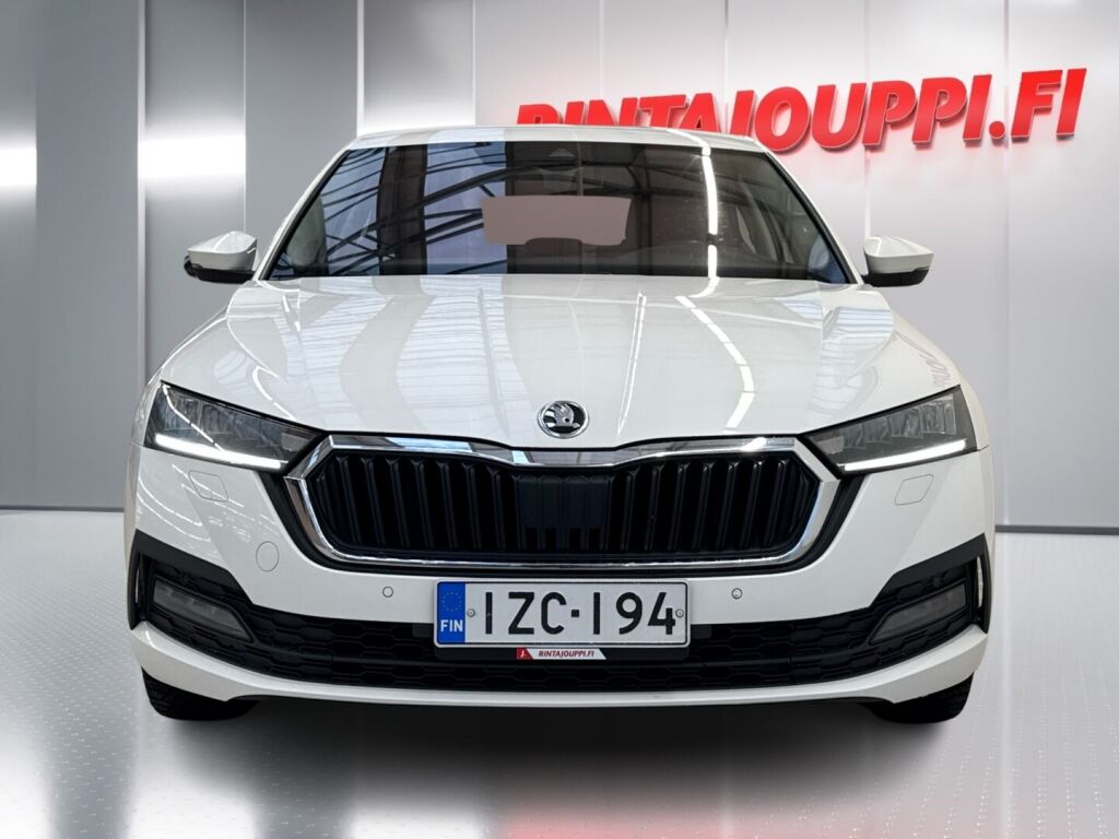Skoda Octavia 2021 Valkoinen