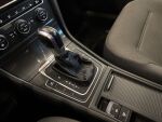 Volkswagen Golf 2018 Valkoinen