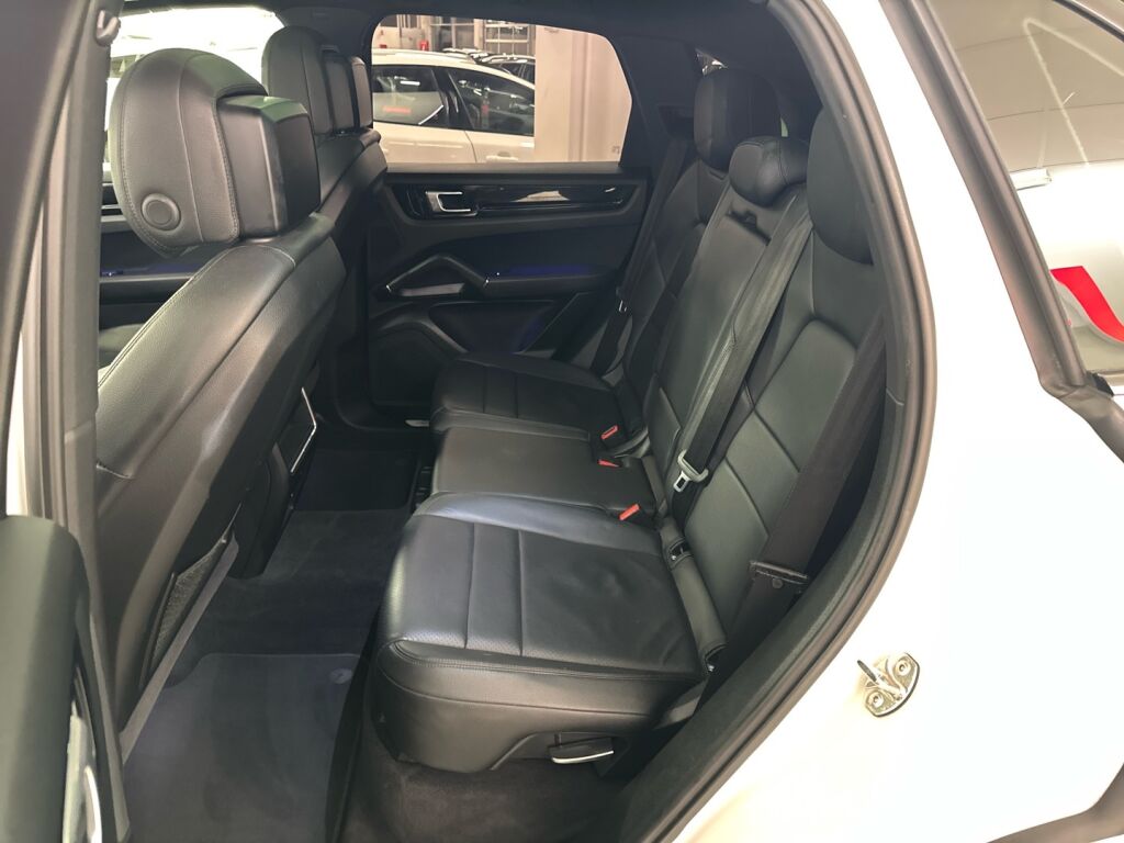 Porsche Cayenne 2018 Valkoinen