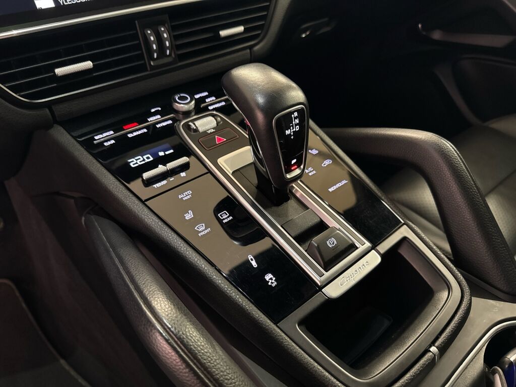 Porsche Cayenne 2018 Valkoinen