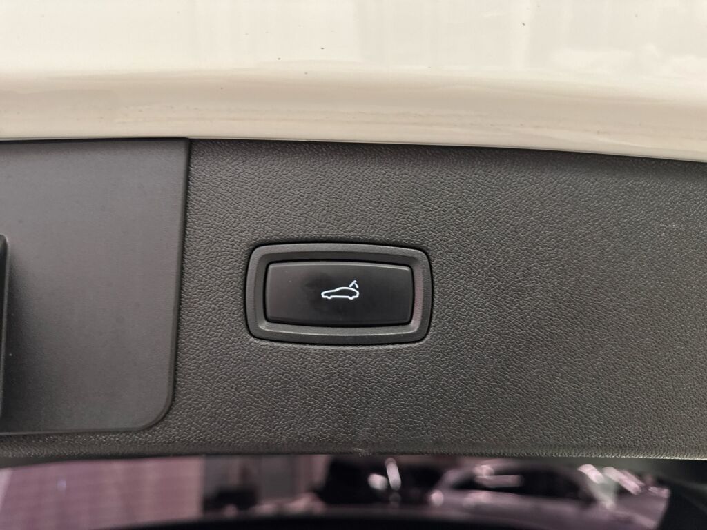 Porsche Cayenne 2018 Valkoinen