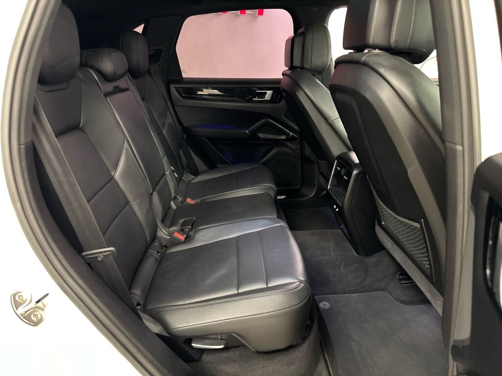 Porsche Cayenne 2018 Valkoinen