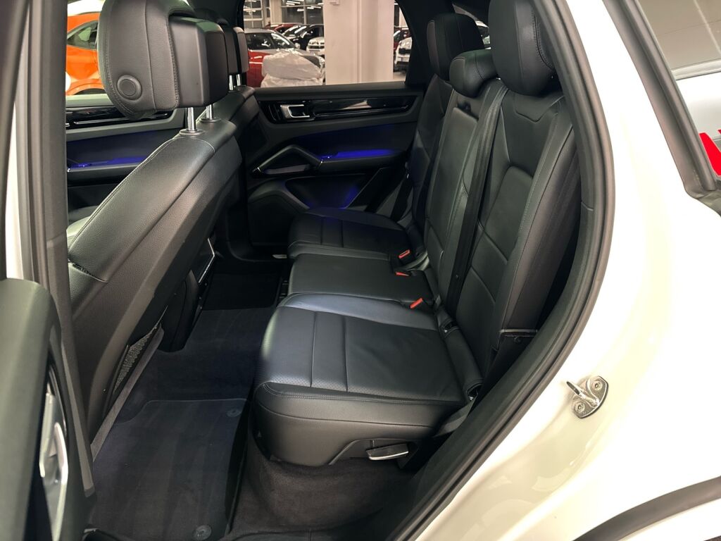 Porsche Cayenne 2018 Valkoinen