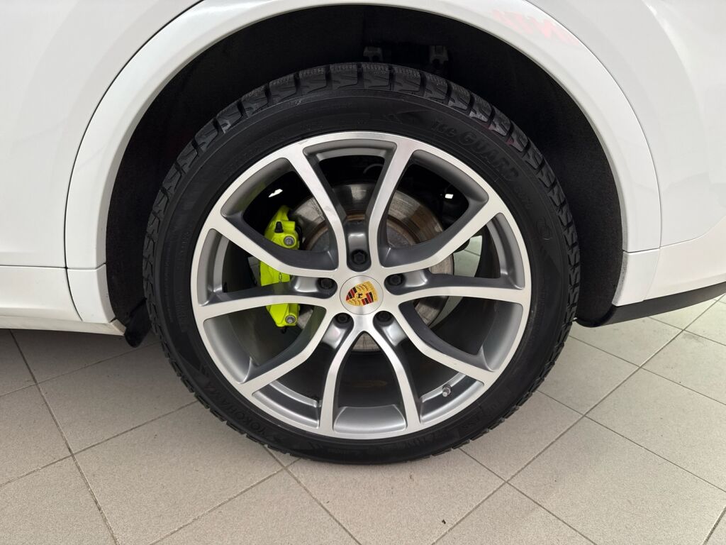 Porsche Cayenne 2018 Valkoinen