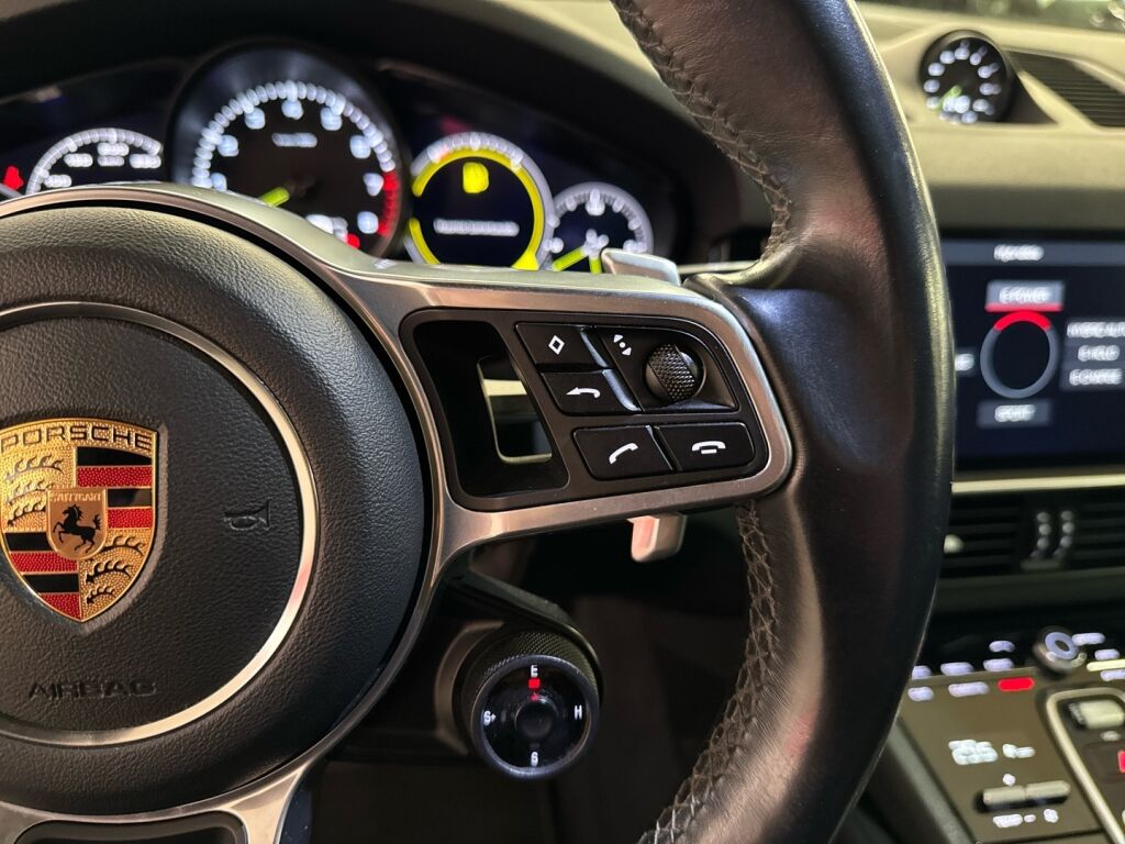 Porsche Cayenne 2018 Valkoinen