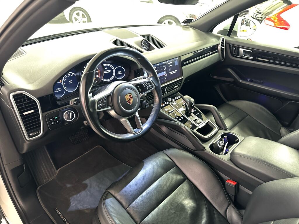 Porsche Cayenne 2018 Valkoinen