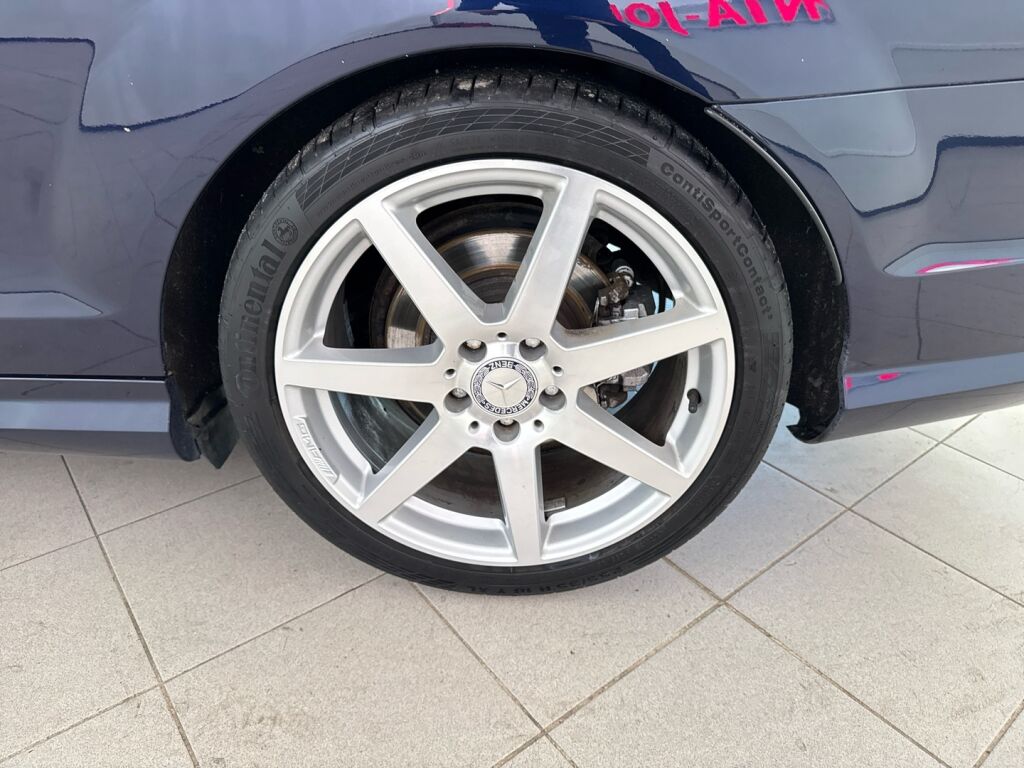 Mercedes-Benz C 2012 Sininen