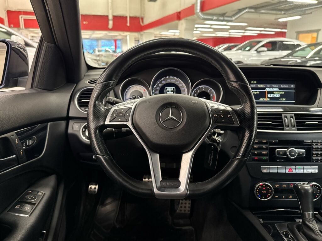 Mercedes-Benz C 2012 Sininen
