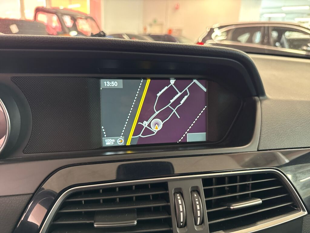 Mercedes-Benz C 2012 Sininen