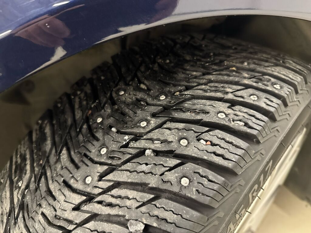 Mercedes-Benz C 2012 Sininen