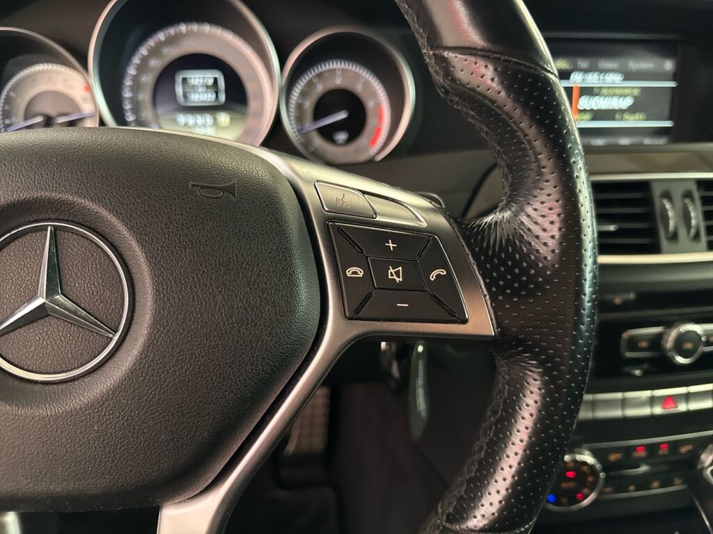 Mercedes-Benz C 2012 Sininen