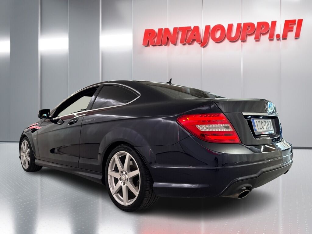 Mercedes-Benz C 2012 Sininen