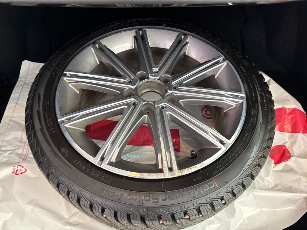 Mercedes-Benz C 2012 Sininen