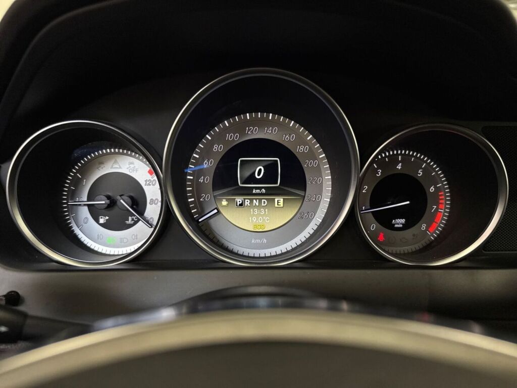 Mercedes-Benz C 2012 Sininen