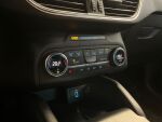 Ford Focus 2021 Punainen