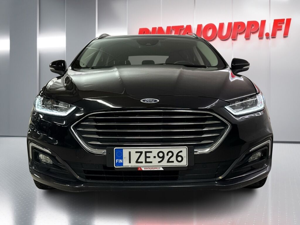 Ford Mondeo 2021 Musta