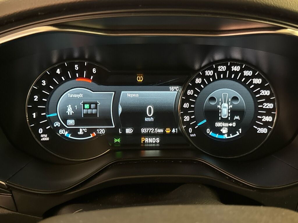 Ford Mondeo 2021 Musta