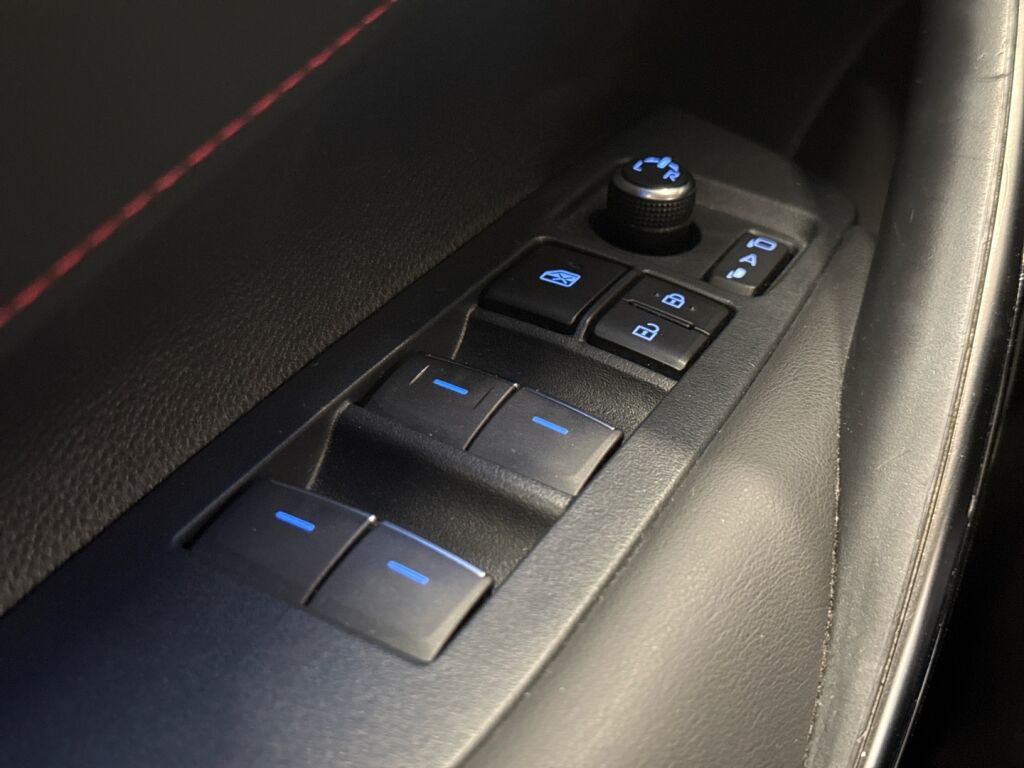 Toyota Corolla 2020 Musta