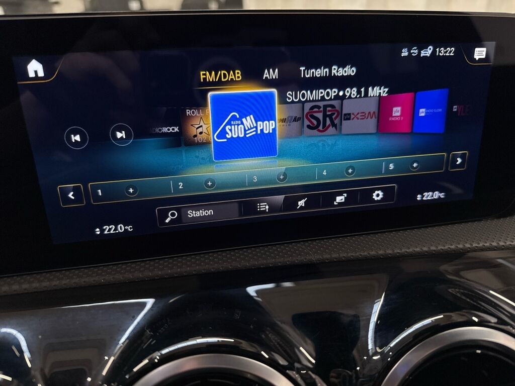 Mercedes-Benz CLA 2021 Valkoinen