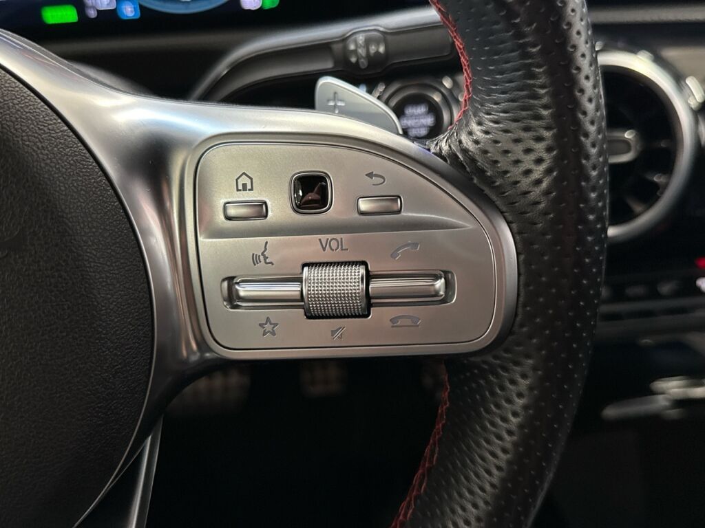 Mercedes-Benz CLA 2021 Valkoinen