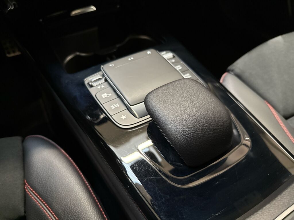 Mercedes-Benz CLA 2021 Valkoinen