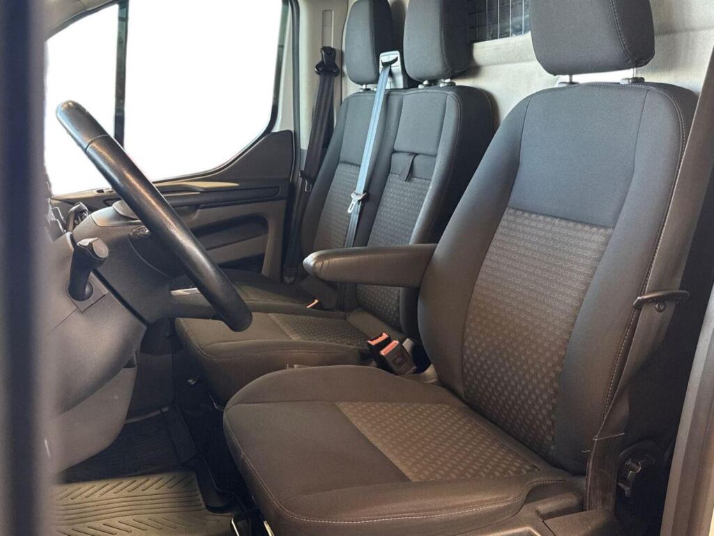 Ford Transit Custom 2021 Valkoinen