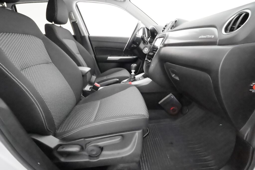 Suzuki Vitara 2021 Hopea