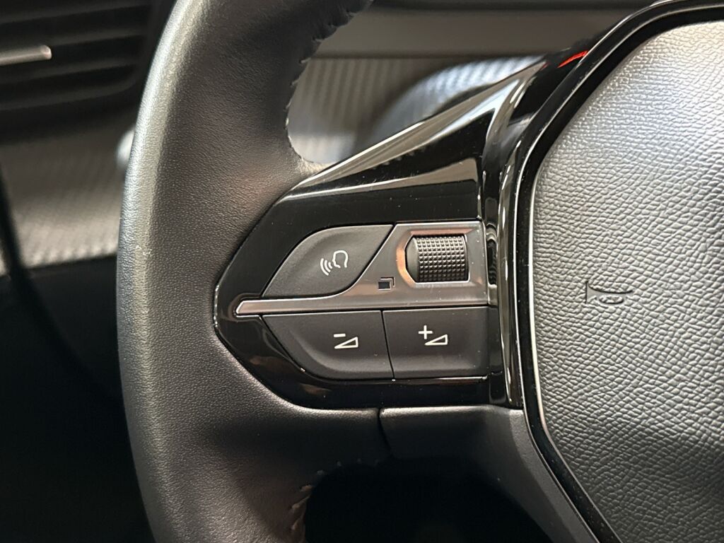 Peugeot 208 2020 Oranssi