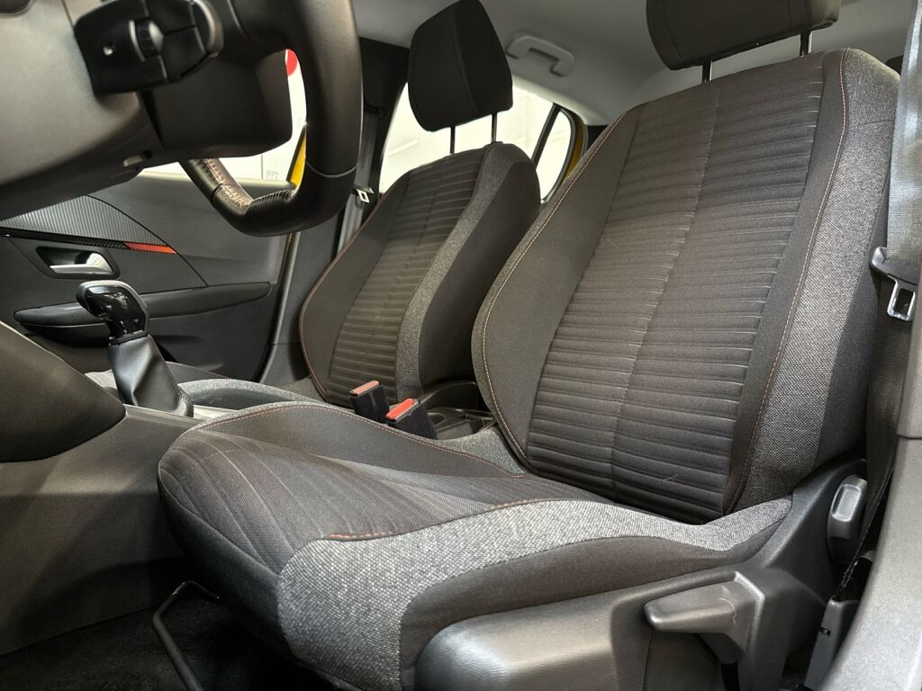 Peugeot 208 2020 Oranssi