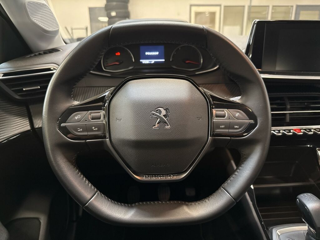 Peugeot 208 2020 Oranssi