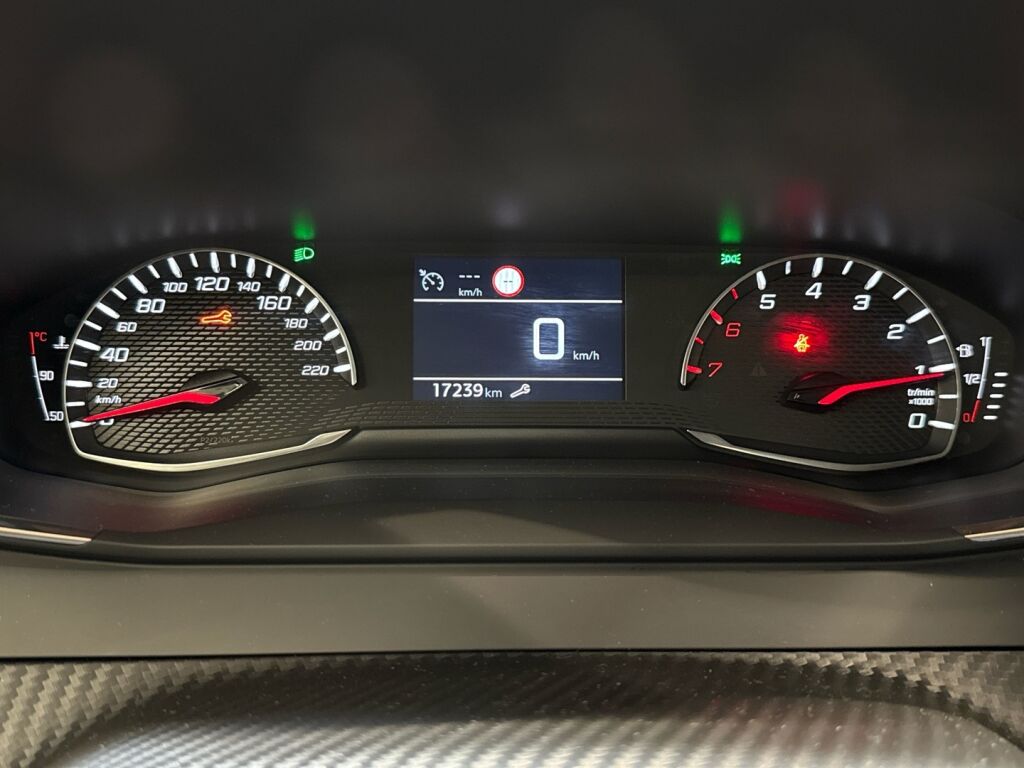Peugeot 208 2020 Oranssi