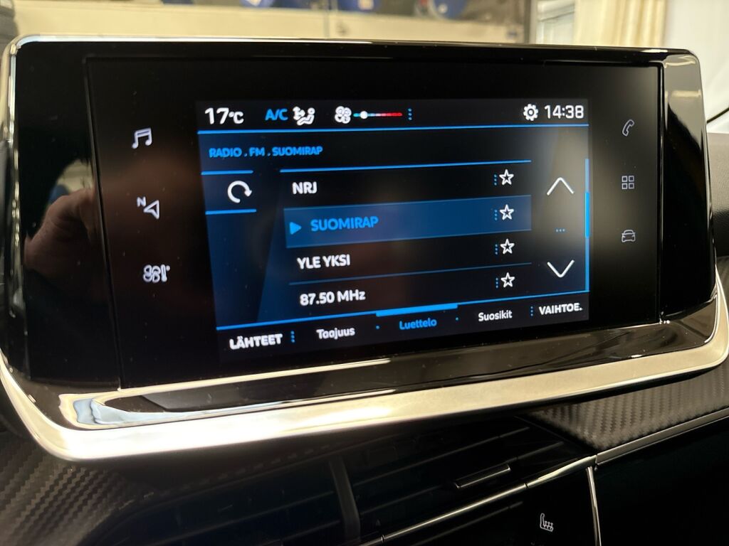 Peugeot 208 2020 Oranssi