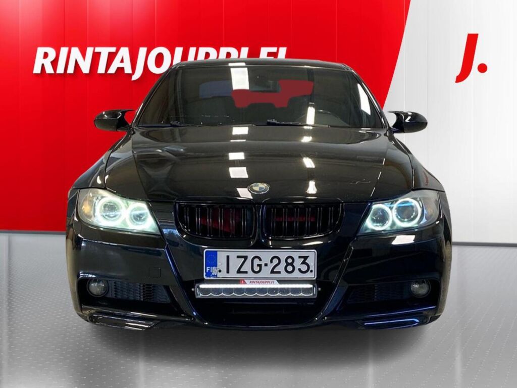 BMW 323 2005 Musta