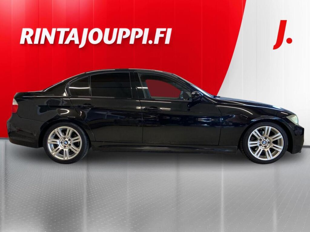 BMW 323 2005 Musta