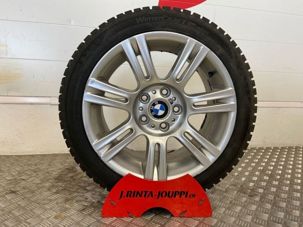 BMW 323 2005 Musta