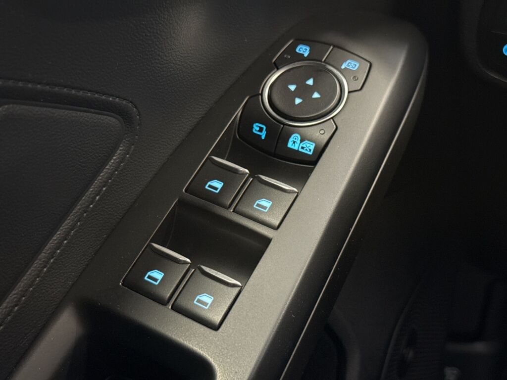 Ford Focus 2021 Sininen