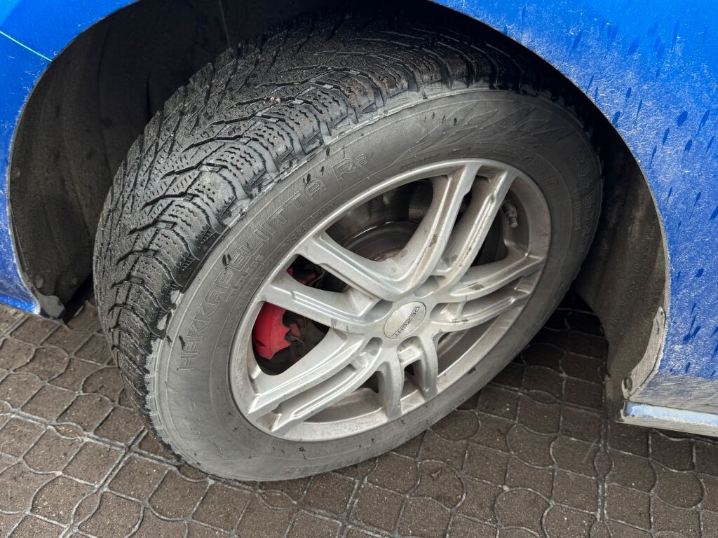 Ford Focus 2021 Sininen