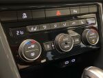 Volkswagen T-Roc 2021 Punainen