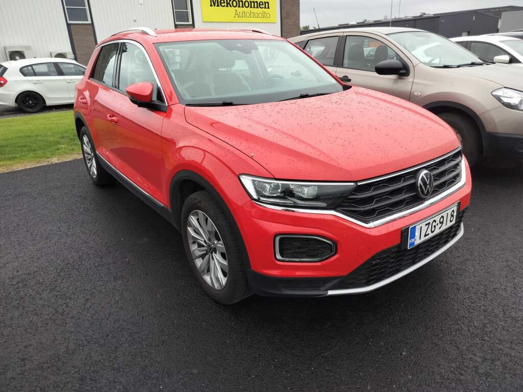 Volkswagen T-Roc 2021 Punainen