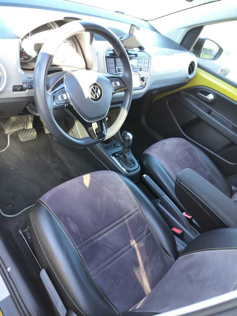 Volkswagen up! 2020 Keltainen
