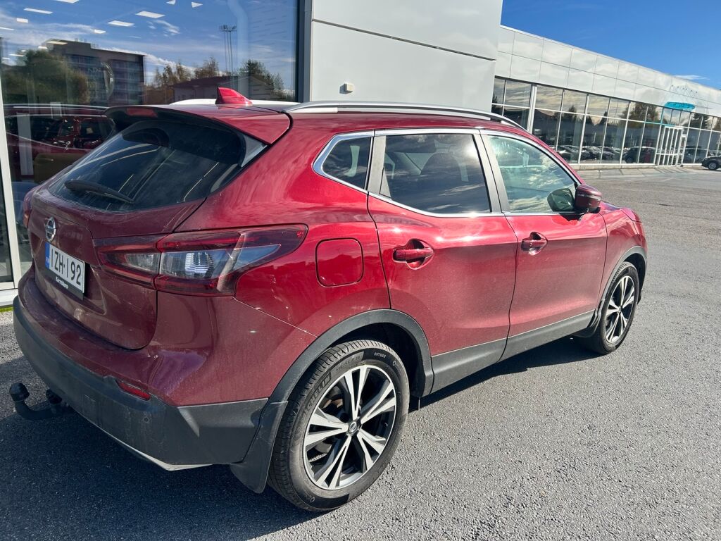 Nissan Qashqai 2020 Punainen
