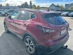 Nissan Qashqai 2020 Punainen