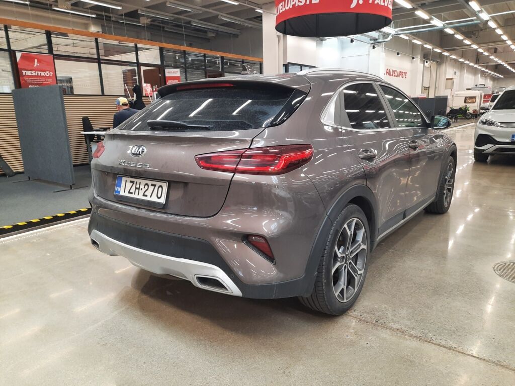 Kia XCeed 2020 Ruskea (beige)