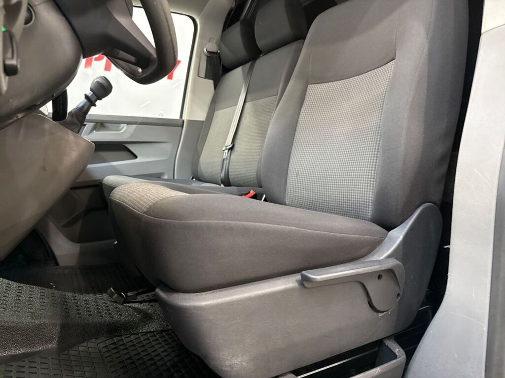 Volkswagen Transporter 2020 Valkoinen