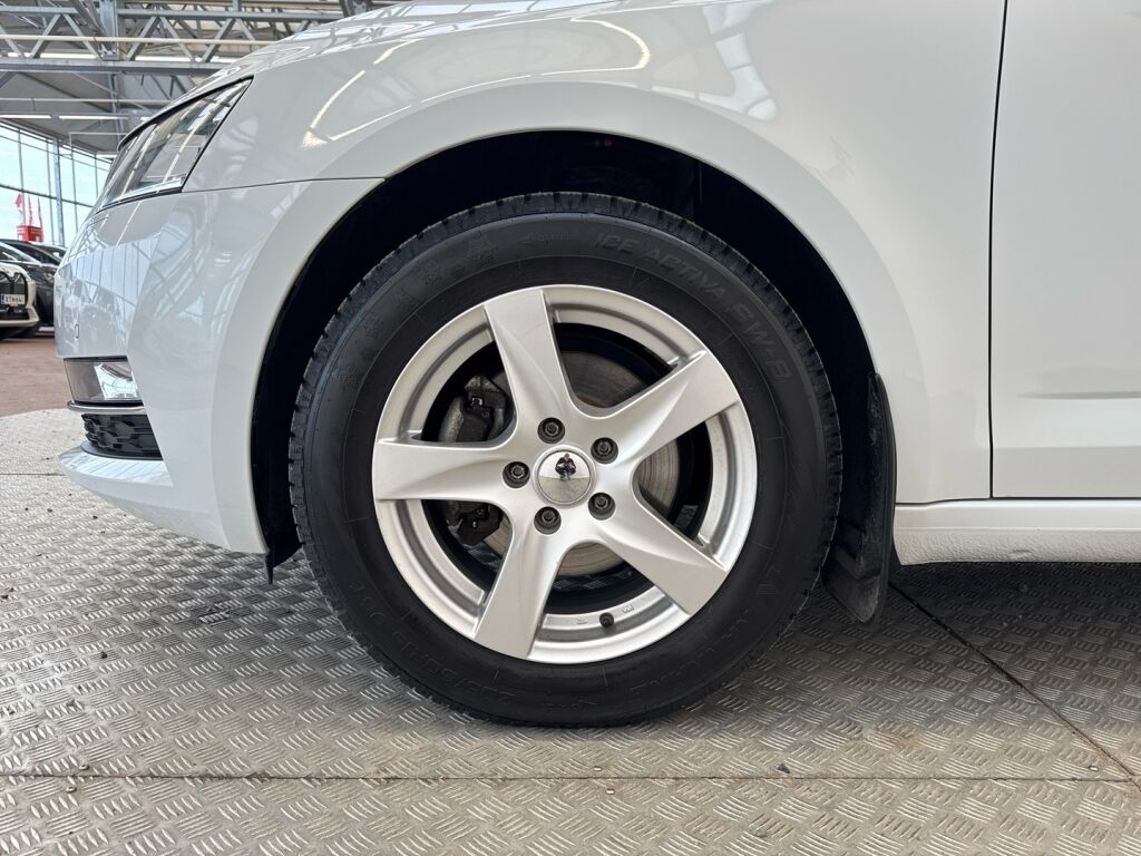 Skoda Octavia 2020 Valkoinen